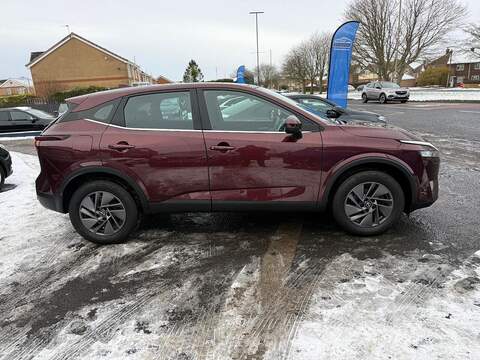 Nissan Qashqai 1.3 DIG-T MHEV Acenta Premium Euro 6 (s/s) 5dr - U79551