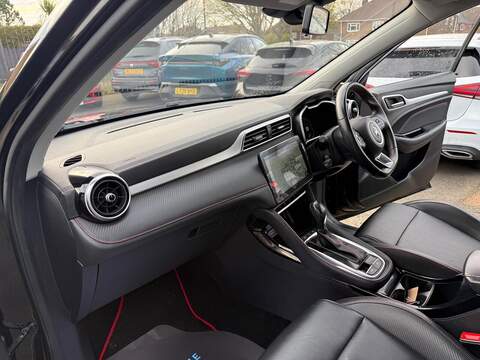 MG MG ZS 1.0 T-GDI Exclusive Auto Euro 6 5dr SUV 1.0 Automatic Petrol - U79554