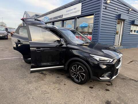 MG MG ZS 1.0 T-GDI Exclusive Auto Euro 6 5dr SUV 1.0 Automatic Petrol - U79554
