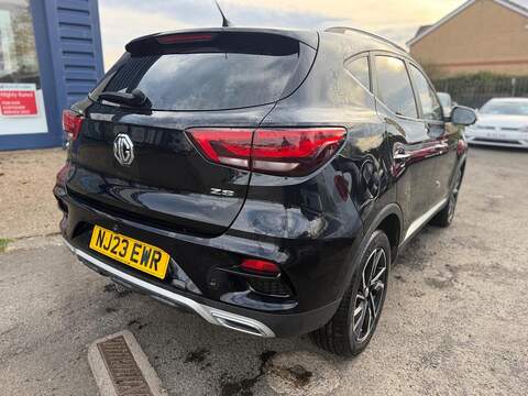 MG MG ZS 1.0 T-GDI Exclusive Auto Euro 6 5dr SUV 1.0 Automatic Petrol - U79554