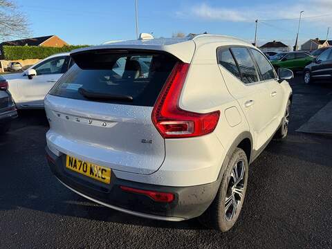 Volvo XC40 2.0 B4 MHEV Inscription Pro Auto Euro 6 (s/s) 5dr - U79556