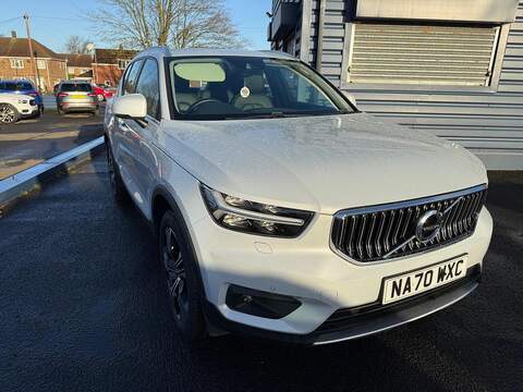 Volvo XC40 2.0 B4 MHEV Inscription Pro Auto Euro 6 (s/s) 5dr - U79556
