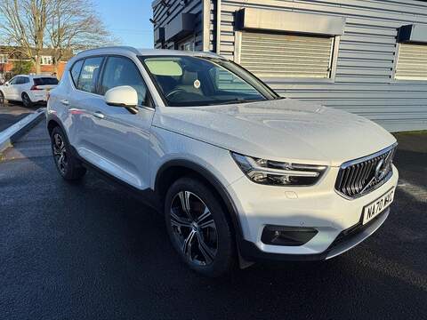 Volvo XC40 2.0 B4 MHEV Inscription Pro Auto Euro 6 (s/s) 5dr - U79556