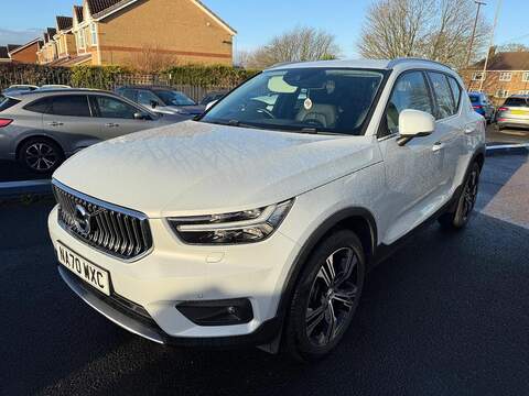 Volvo XC40 2.0 B4 MHEV Inscription Pro Auto Euro 6 (s/s) 5dr - U79556