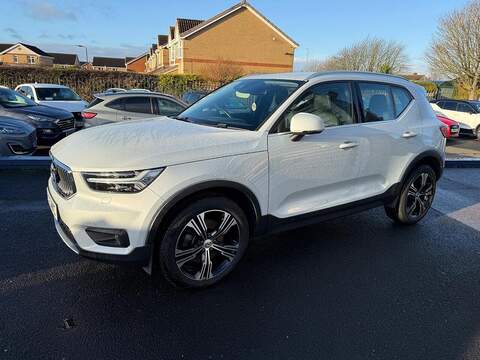 Volvo XC40 2.0 B4 MHEV Inscription Pro Auto Euro 6 (s/s) 5dr - U79556