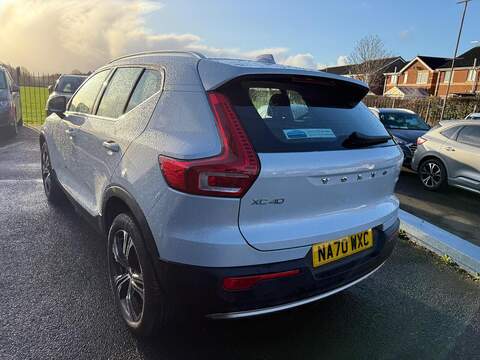 Volvo XC40 2.0 B4 MHEV Inscription Pro Auto Euro 6 (s/s) 5dr - U79556