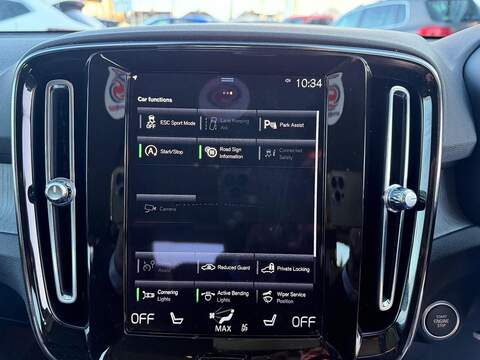 Volvo XC40 2.0 B4 MHEV Inscription Pro Auto Euro 6 (s/s) 5dr - U79556