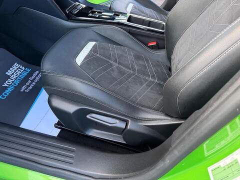 Vauxhall Mokka 1.2 Turbo Ultimate Auto Euro 6 (s/s) 5dr - U79558