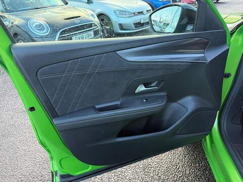 Vauxhall Mokka 1.2 Turbo Ultimate Auto Euro 6 (s/s) 5dr - U79558