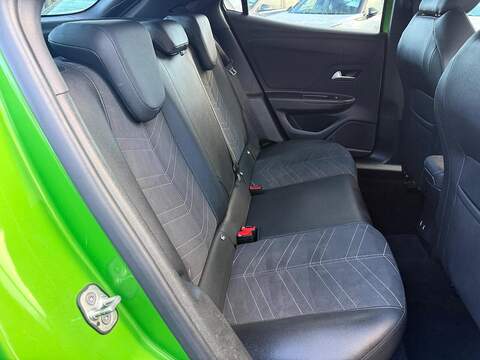 Vauxhall Mokka 1.2 Turbo Ultimate Auto Euro 6 (s/s) 5dr - U79558