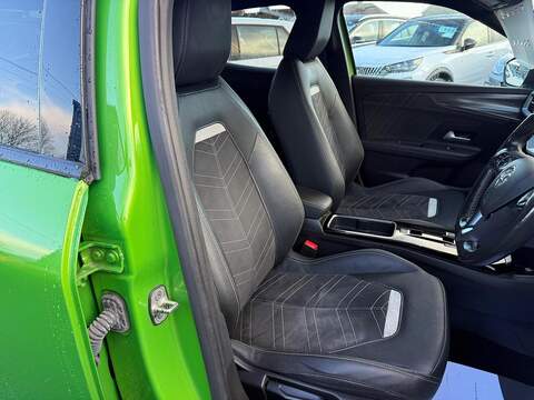 Vauxhall Mokka 1.2 Turbo Ultimate Auto Euro 6 (s/s) 5dr - U79558