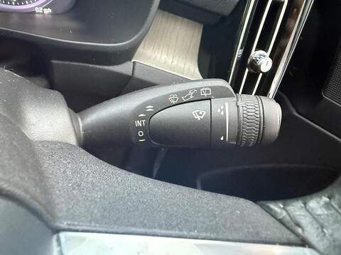 Volvo XC40 2.0 T4 Inscription Auto AWD Euro 6 (s/s) 5dr - U79560