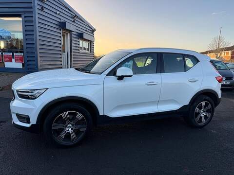 Volvo XC40 2.0 T4 Inscription Auto AWD Euro 6 (s/s) 5dr - U79560
