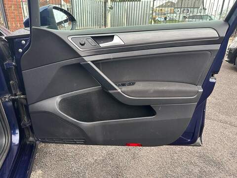 Volkswagen Golf 1.6 TDI BlueMotion Tech SE Euro 6 (s/s) 5dr - U79562