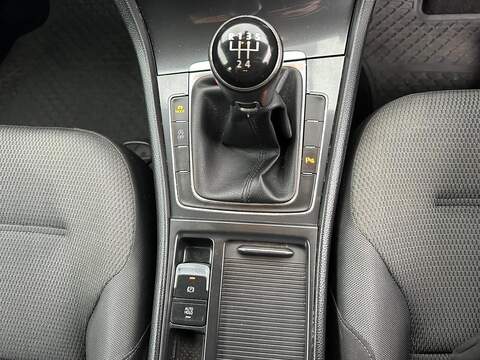 Volkswagen Golf 1.6 TDI BlueMotion Tech SE Euro 6 (s/s) 5dr - U79562
