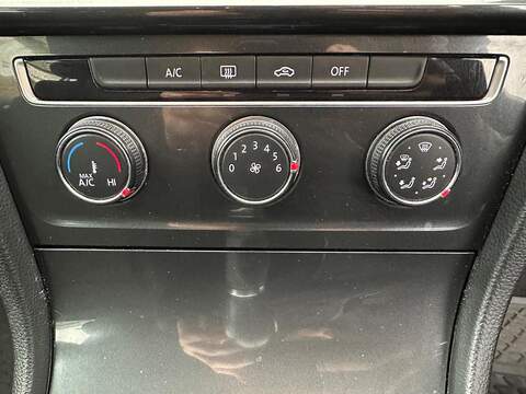 Volkswagen Golf 1.6 TDI BlueMotion Tech SE Euro 6 (s/s) 5dr - U79562