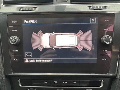 Volkswagen Golf 1.6 TDI BlueMotion Tech SE Euro 6 (s/s) 5dr - U79562