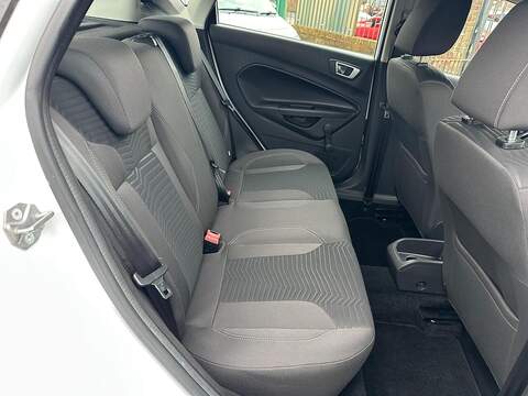 Ford Fiesta 1.25 Zetec Euro 6 5dr - U79563