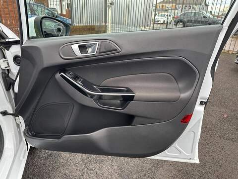 Ford Fiesta 1.25 Zetec Euro 6 5dr - U79563