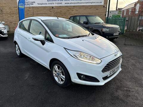 Ford Fiesta 1.25 Zetec Euro 6 5dr - U79563