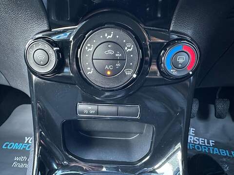 Ford Fiesta 1.0T EcoBoost Zetec Hatchback 5dr Petrol Manual Euro 6 (s/s) (100 ps) - U79566