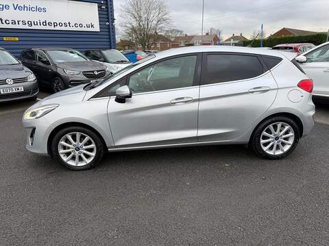 Ford Fiesta 1.0T EcoBoost Titanium Hatchback 5dr Petrol Manual Euro 6 (s/s) (100 ps) - U79567