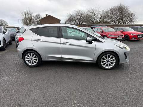 Ford Fiesta 1.0T EcoBoost Titanium Hatchback 5dr Petrol Manual Euro 6 (s/s) (100 ps) - U79567