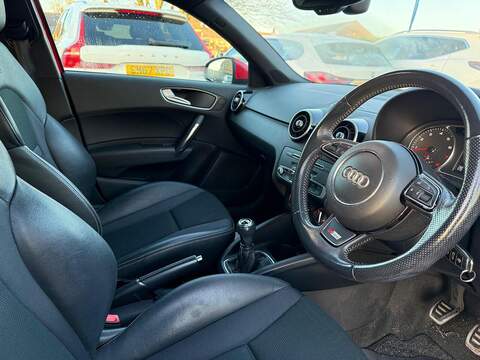Audi A1 1.4 TFSI S line Sportback 5dr Petrol Manual Euro 6 (s/s) (125 ps) - U79570