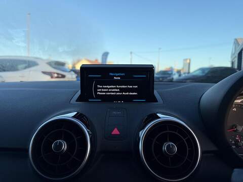 Audi A1 1.4 TFSI S line Sportback 5dr Petrol Manual Euro 6 (s/s) (125 ps) - U79570