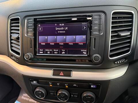 Volkswagen Sharan 1.4 TSI SE Nav DSG Euro 6 (s/s) 5dr - U79572