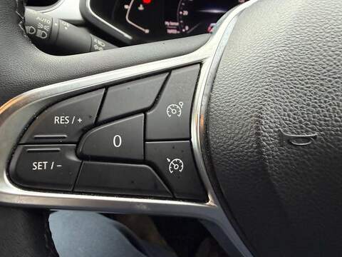 Renault Captur 1.0 TCe techno Euro 6 (s/s) 5dr - U79573