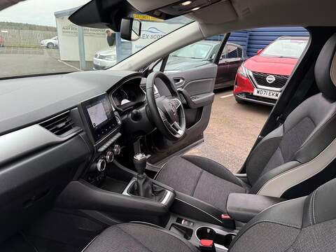 Renault Captur 1.0 TCe techno Euro 6 (s/s) 5dr - U79573