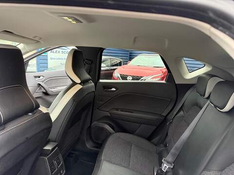 Renault Captur 1.0 TCe techno Euro 6 (s/s) 5dr - U79573