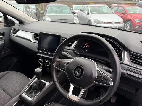 Renault Captur 1.0 TCe techno Euro 6 (s/s) 5dr - U79573