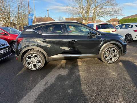 Renault Captur 1.0 TCe techno Euro 6 (s/s) 5dr - U79573