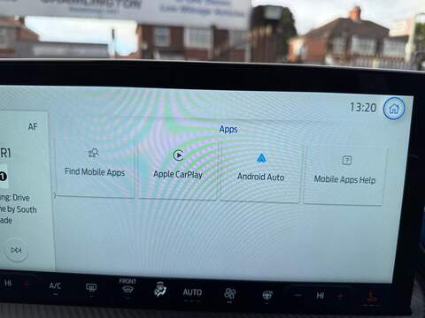 Ford Kuga 2.5 Duratec 14.4kWh ST-Line X CVT Euro 6 (s/s) 5dr - U79574