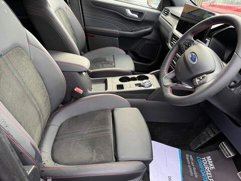 Ford Kuga 2.5 Duratec 14.4kWh ST-Line X CVT Euro 6 (s/s) 5dr - U79574