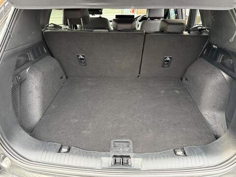 Ford Kuga 2.5 Duratec 14.4kWh ST-Line X CVT Euro 6 (s/s) 5dr - U79574