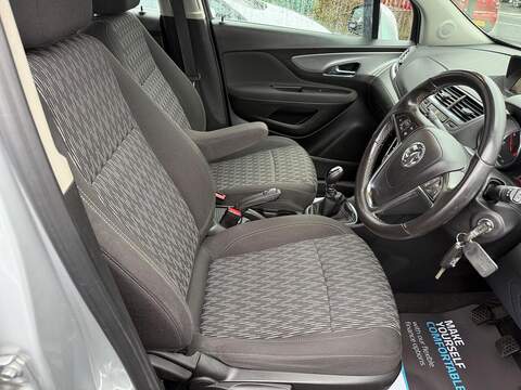 Vauxhall Mokka 1.6 CDTi Tech Line SUV 5dr Diesel Manual 2WD Euro 6 (s/s) (136 ps) - U79580
