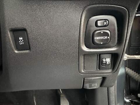 Peugeot 108 1.2 VTi PureTech Allure Hatchback 5dr Petrol Manual Euro 5 (82 ps) - U79582