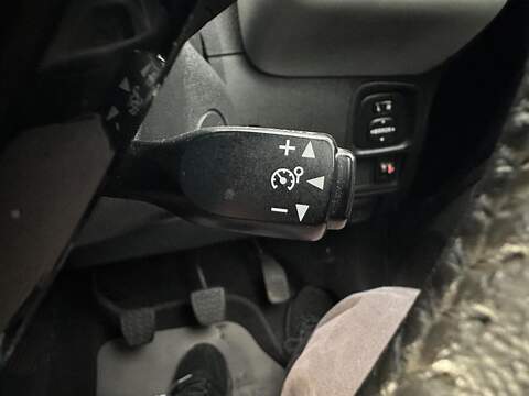 Peugeot 108 1.2 VTi PureTech Allure Hatchback 5dr Petrol Manual Euro 5 (82 ps) - U79582