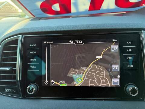 Skoda Karoq 1.5 TSI ACT SE L DSG Euro 6 (s/s) 5dr - U79584