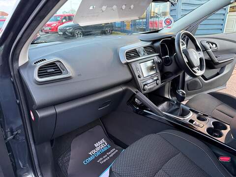 Renault Kadjar 1.3 TCe Dynamique Nav SUV 5dr Petrol Manual Euro 6 (s/s) (140 ps) - U79586