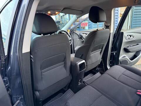 Renault Kadjar 1.3 TCe Dynamique Nav SUV 5dr Petrol Manual Euro 6 (s/s) (140 ps) - U79586