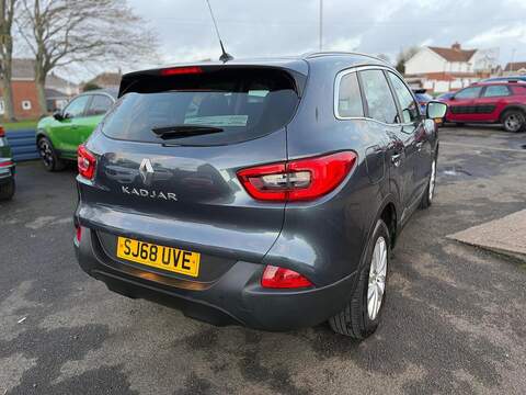 Renault Kadjar 1.3 TCe Dynamique Nav SUV 5dr Petrol Manual Euro 6 (s/s) (140 ps) - U79586