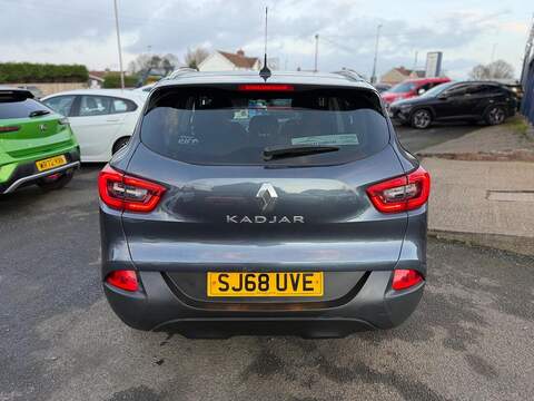 Renault Kadjar 1.3 TCe Dynamique Nav SUV 5dr Petrol Manual Euro 6 (s/s) (140 ps) - U79586