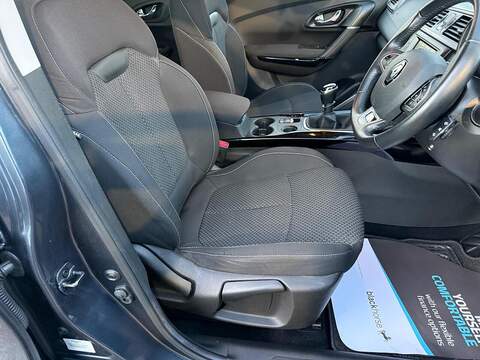 Renault Kadjar 1.3 TCe Dynamique Nav SUV 5dr Petrol Manual Euro 6 (s/s) (140 ps) - U79586