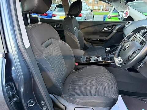 Renault Kadjar 1.3 TCe Dynamique Nav SUV 5dr Petrol Manual Euro 6 (s/s) (140 ps) - U79586