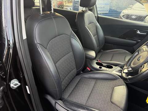 Kia Niro 1.6 GDi 2 SUV 5dr Petrol Hybrid DCT Euro 6 (s/s) (139 bhp) - U79589