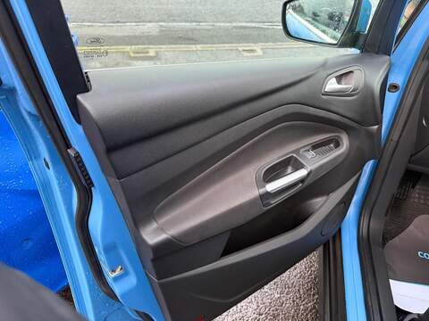 Ford Grand C-Max 1.5 TDCi Zetec MPV 5dr Diesel Powershift Euro 6 (s/s) (120 ps) - U79594